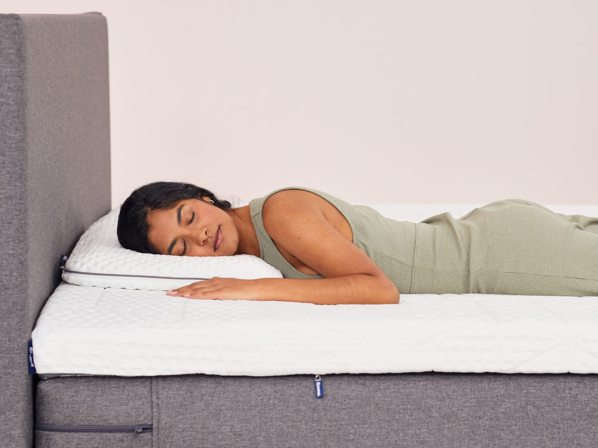 Emma Premium Foam Pillow - designed to improve your sleep.