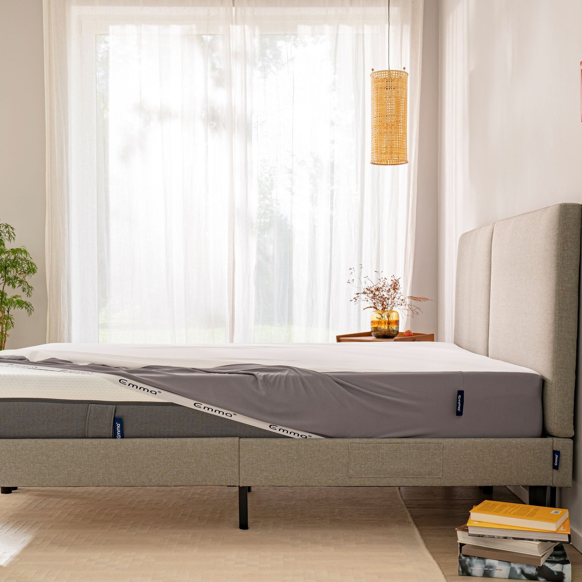 Emma Mattress Protector - waterproof.