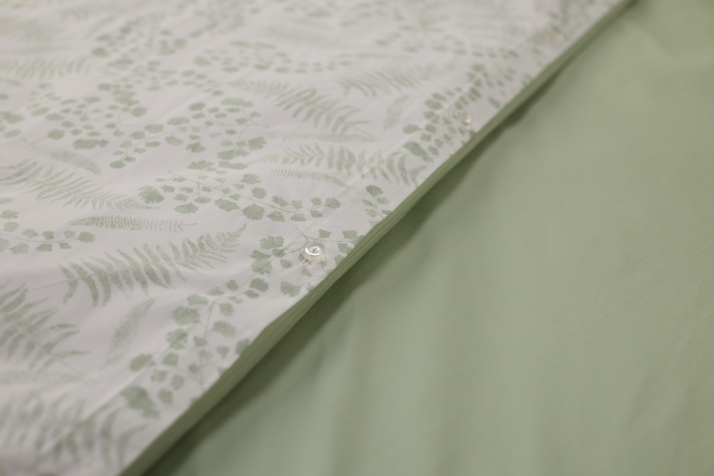 Eucalyptus_Flowers_Percale_Gallery (1).jpg