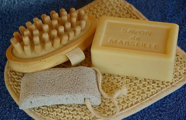 savon-marseille-detache-matelas.jpg