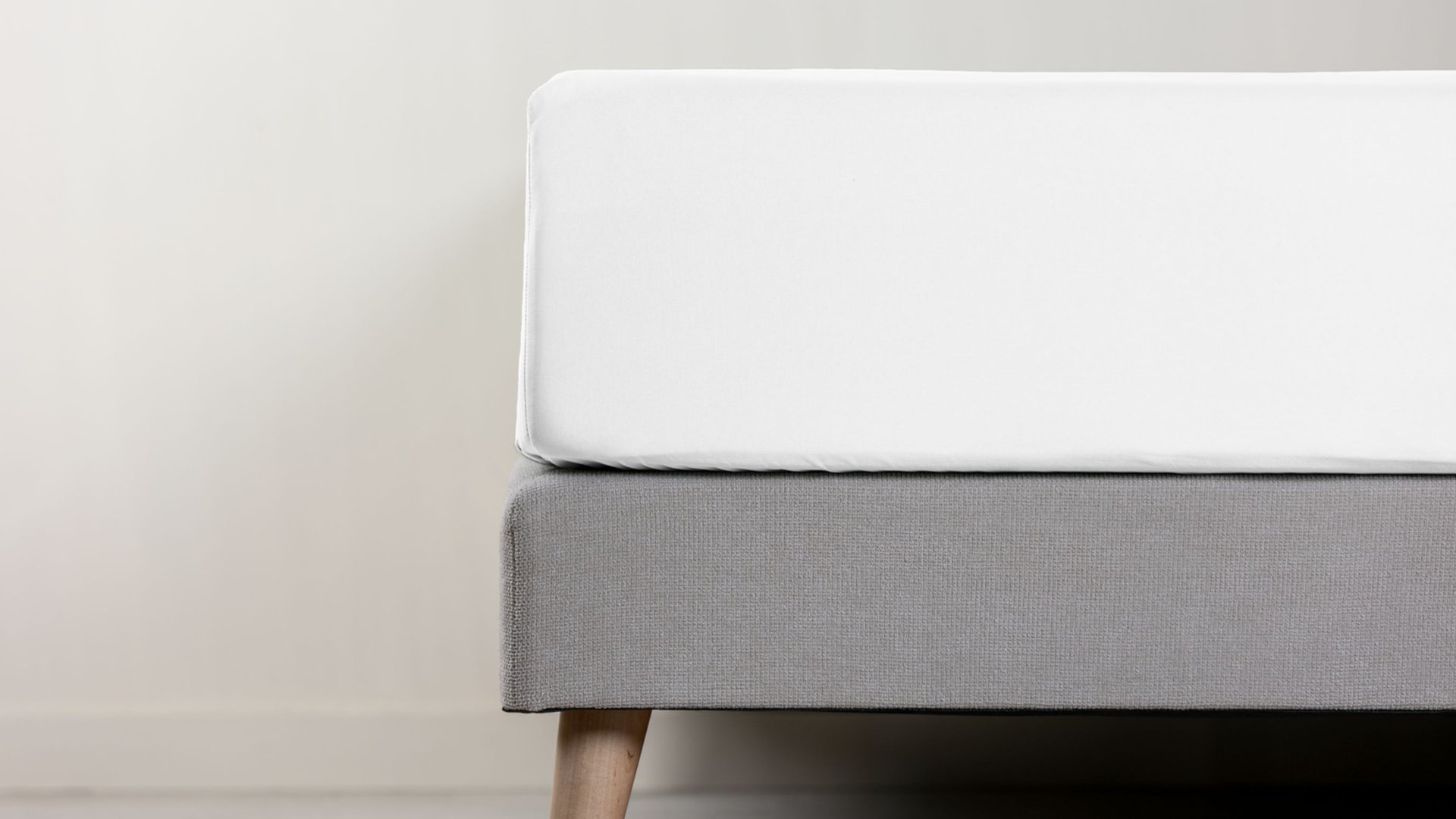 COTTON_WHITE_FITTED_SHEET.jpg