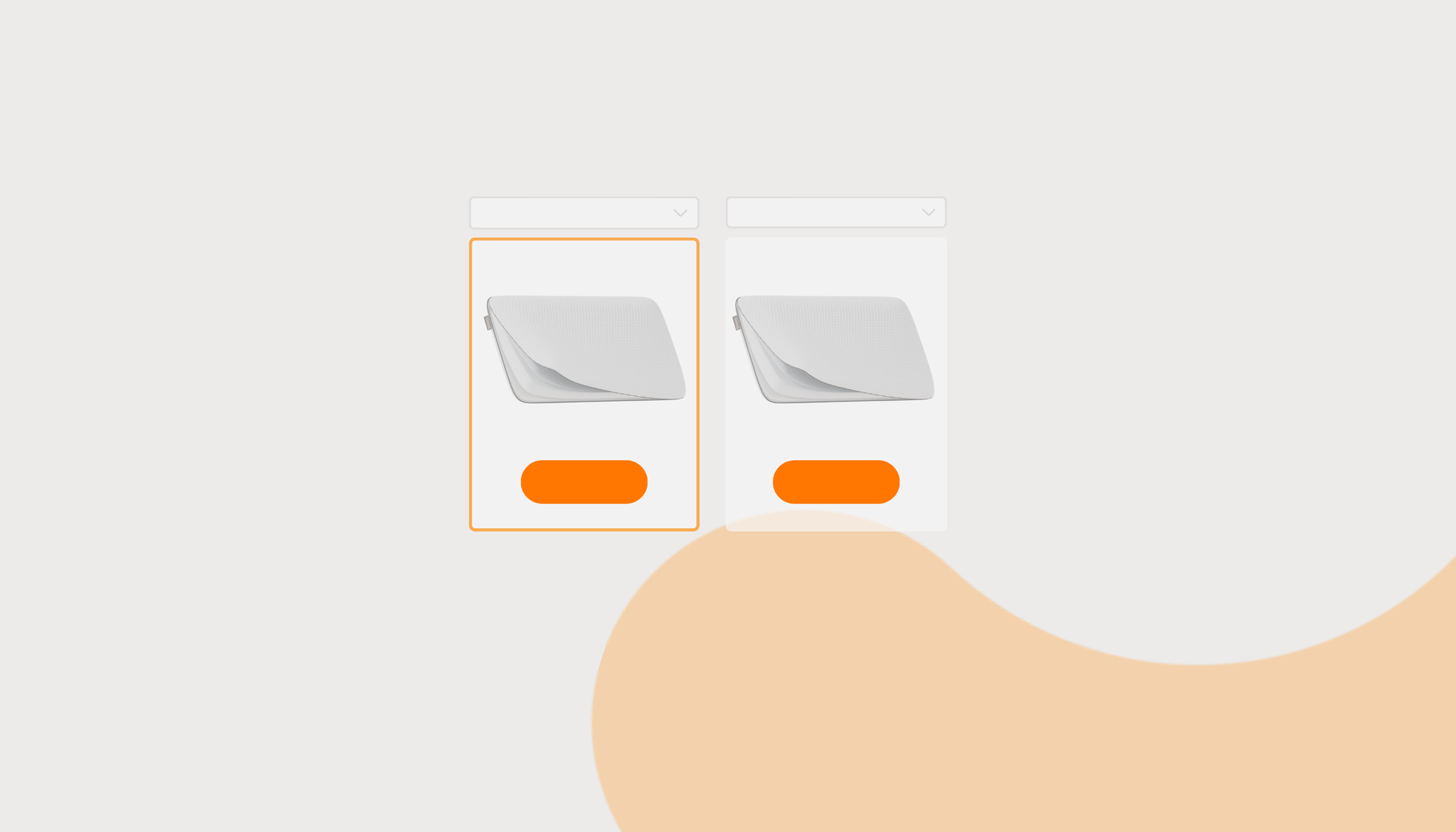 Deux oreillers blanches, présentées côte à côte dans une interface minimaliste. La pochette de gauche est encadrée en orange pour indiquer la sélection. Chaque carte comporte un bouton orange et un menu déroulant au-dessus.