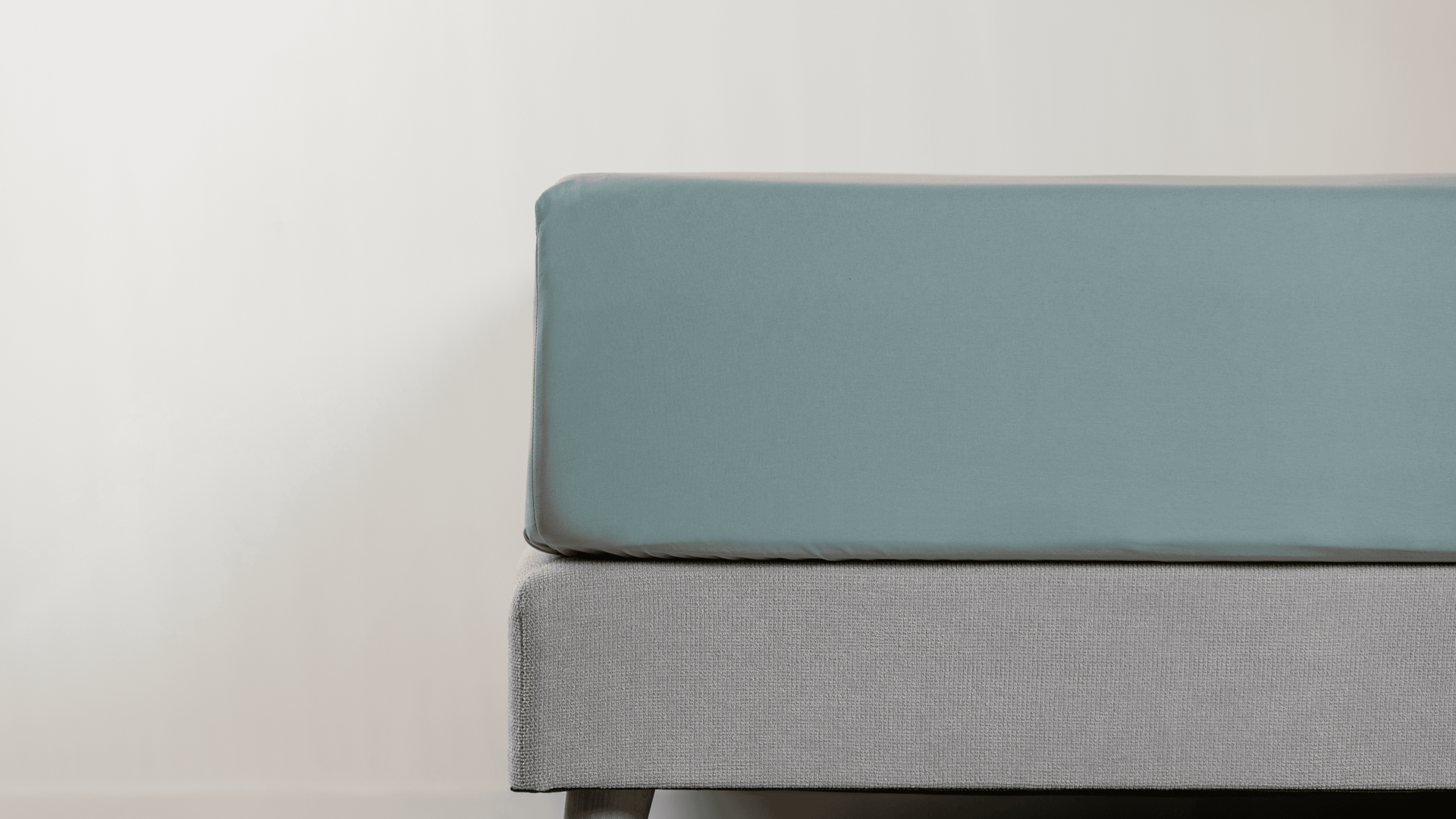 Emma Classic Spannbettlaken in grün.