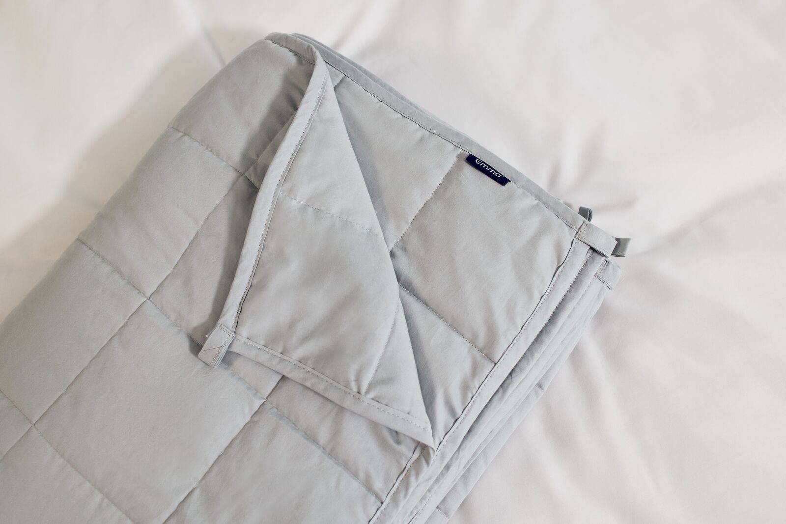 Emma Hug Weighted Blanket with Breathable Bamboo Cover