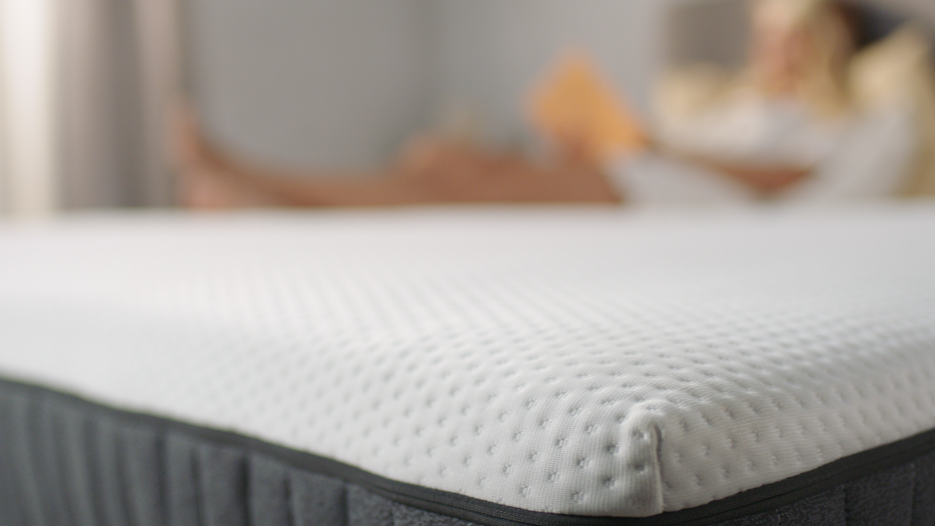 Emma Digital Booklet - unpacking and maintenance tips for mattresses