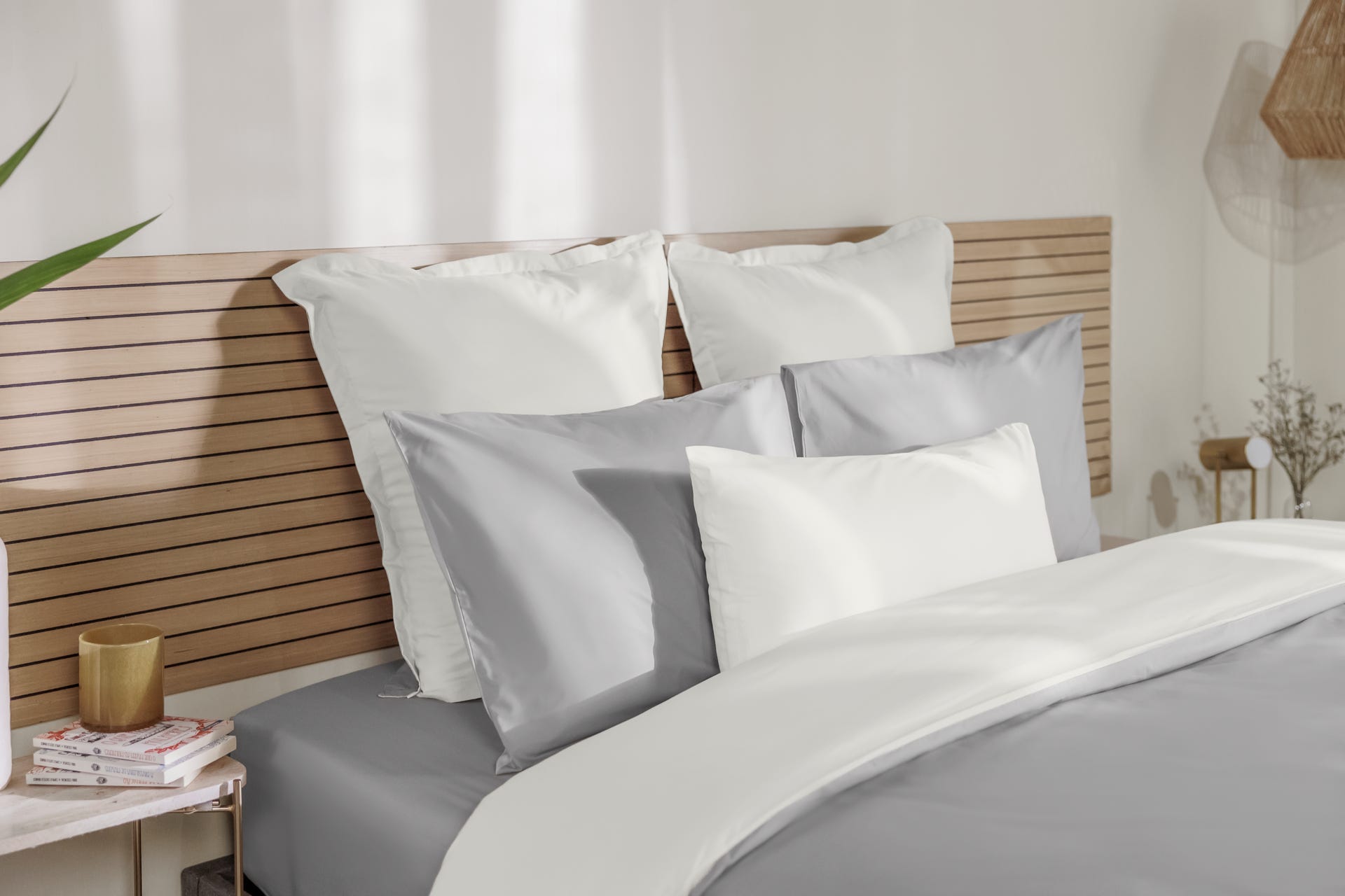 PERCALE_GREY_WHITE_closesideview_v2.png