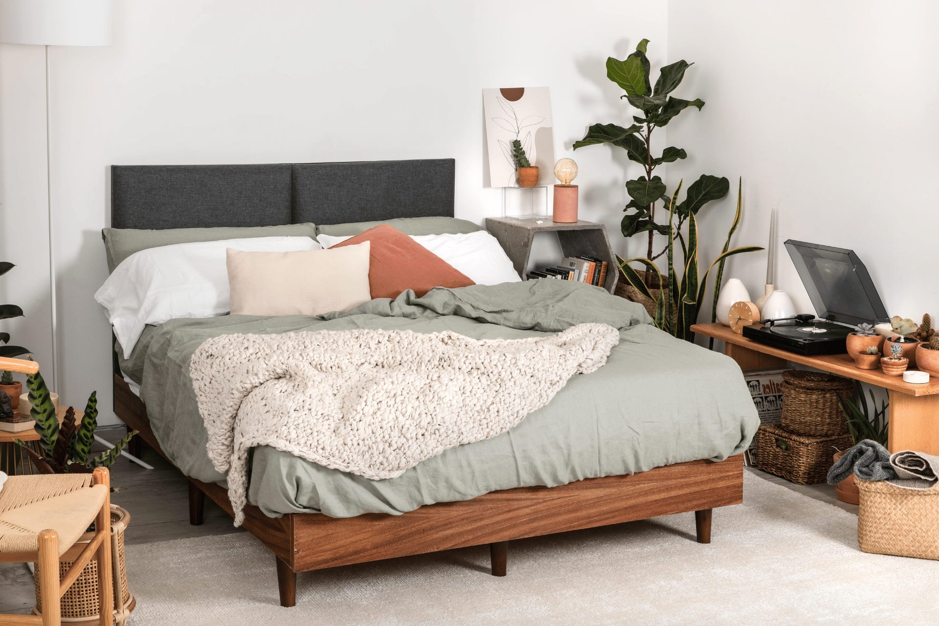 Cama Wooden