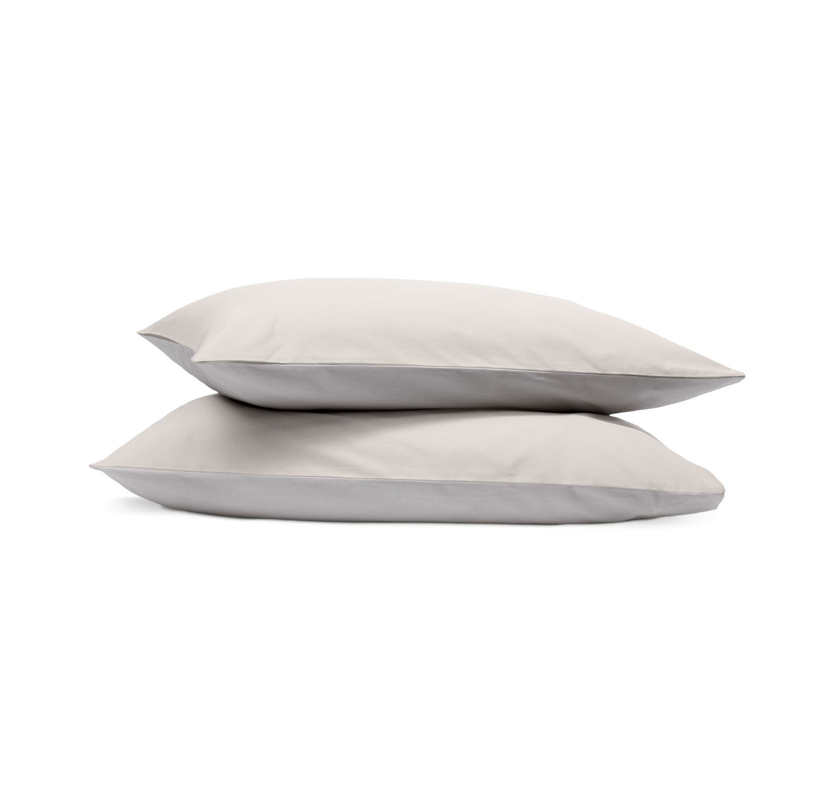 Due federe grigio chiaro impilate su sfondo bianco.
