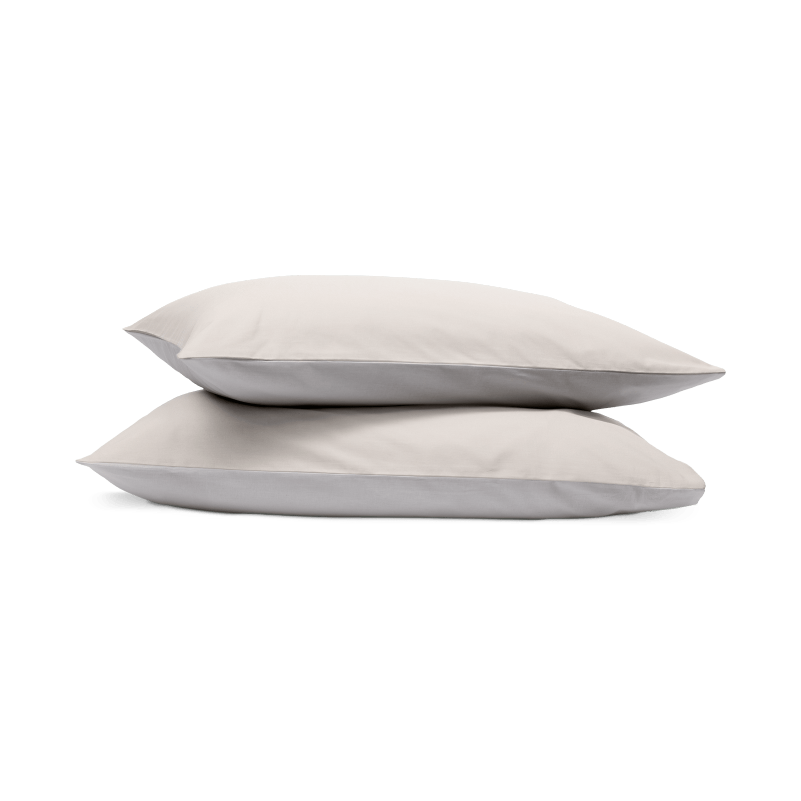 Due federe grigio chiaro impilate su sfondo bianco.