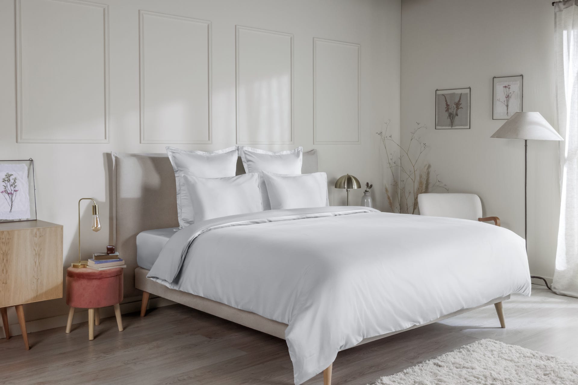 DE_BL_PremPlus_bed_white.jpg