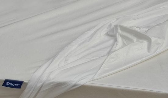 Lado impermeable de la sábana bajera premium Emma