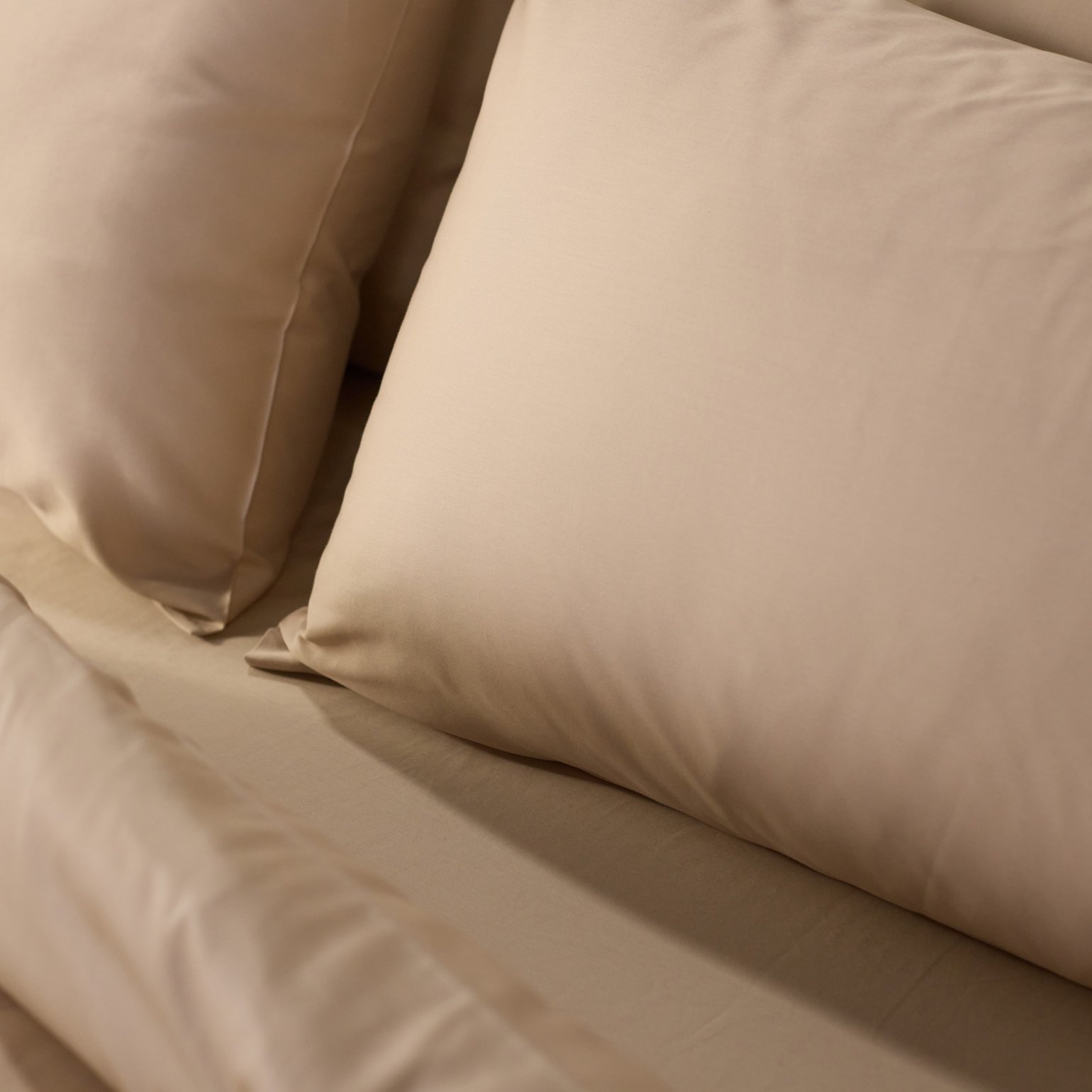 Beige_Sateen_Gallery (3).jpg