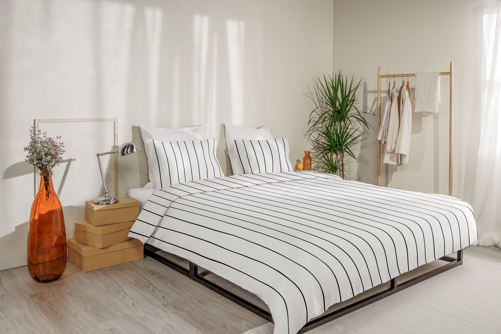 One_Set_striped_final.png