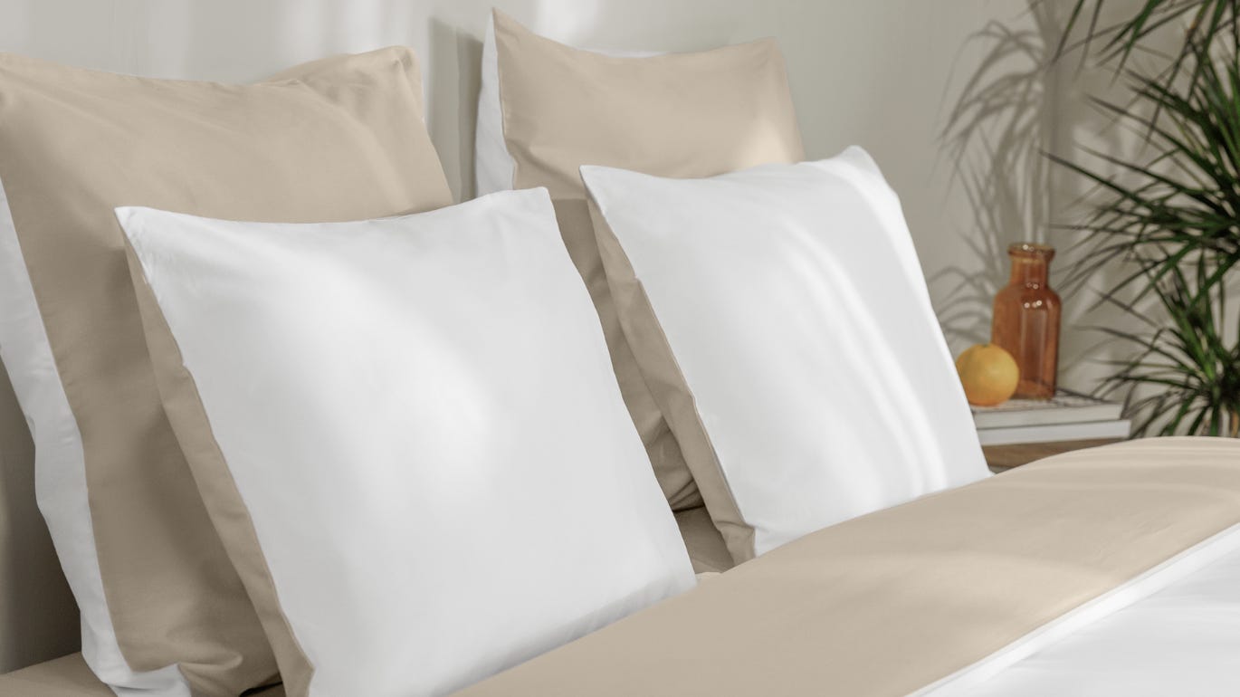 PT_Pillow_case_144_white_beige_1.png