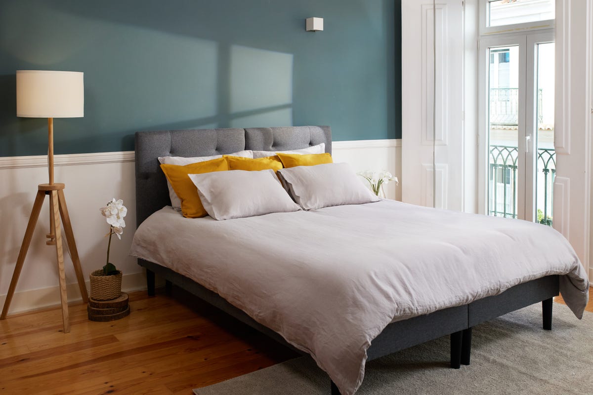 mettre drap housse