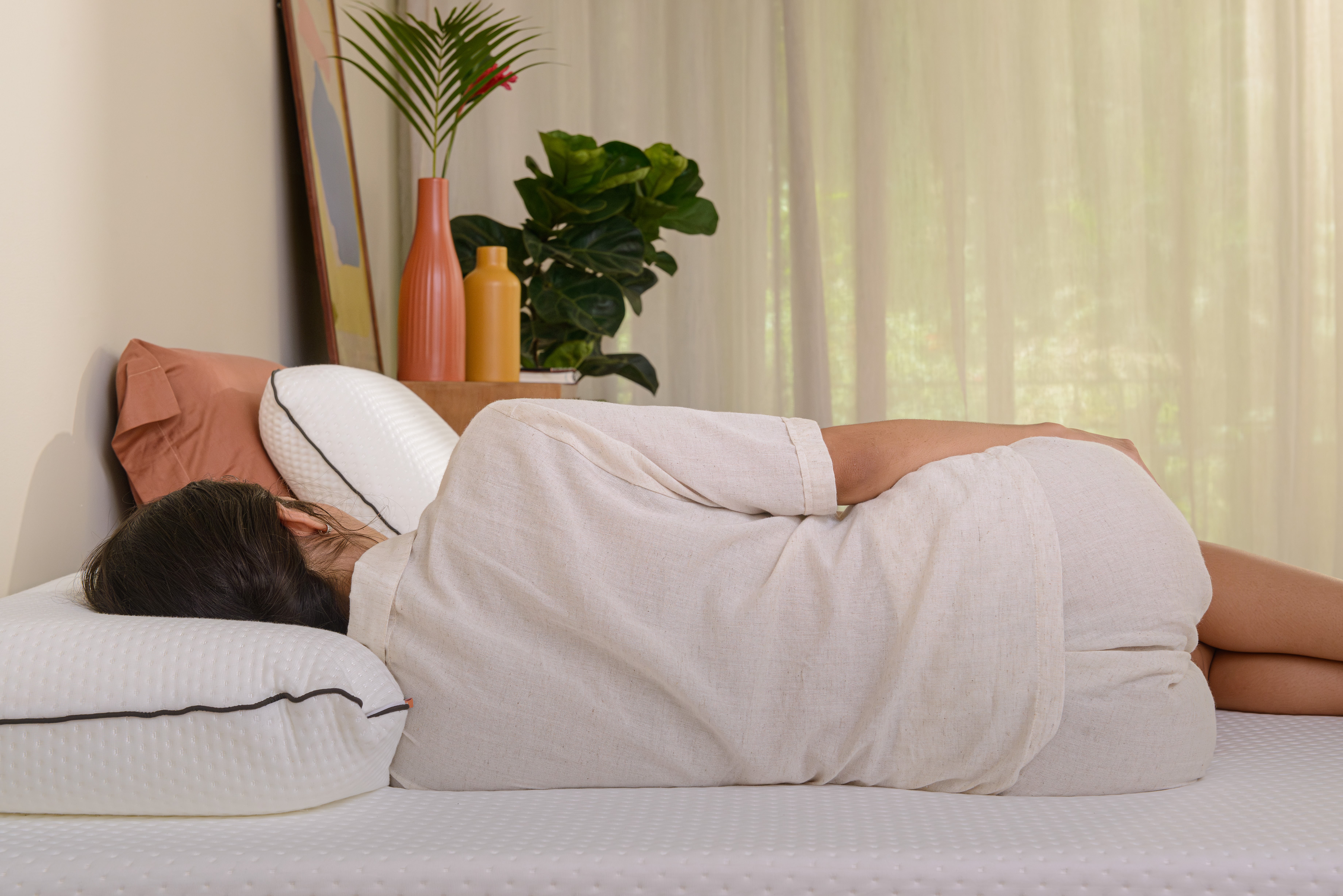 BR_OneLight_PhotoShooting24_LayingFeel