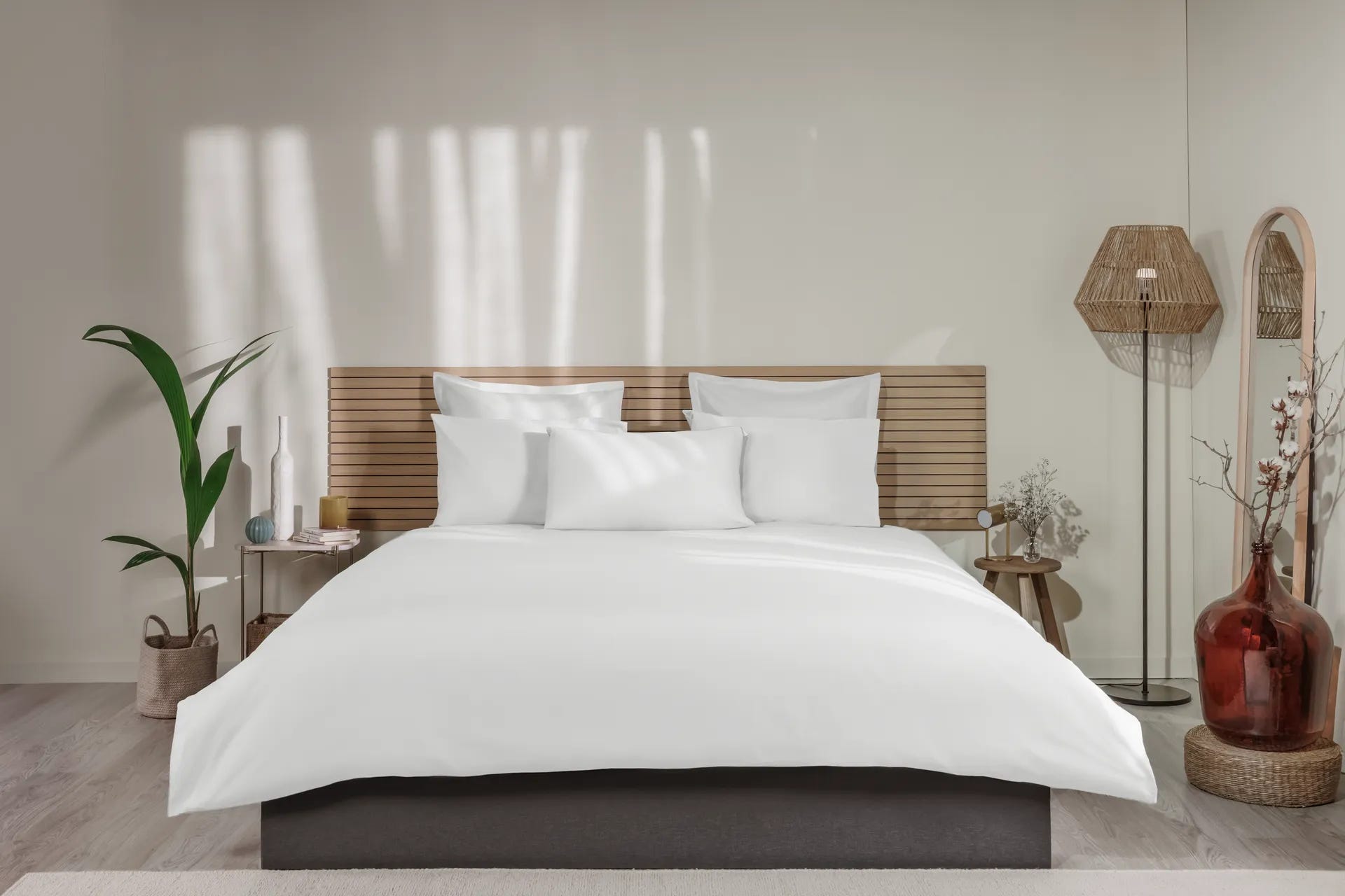 PERCALE_WHITE_frontview.webp