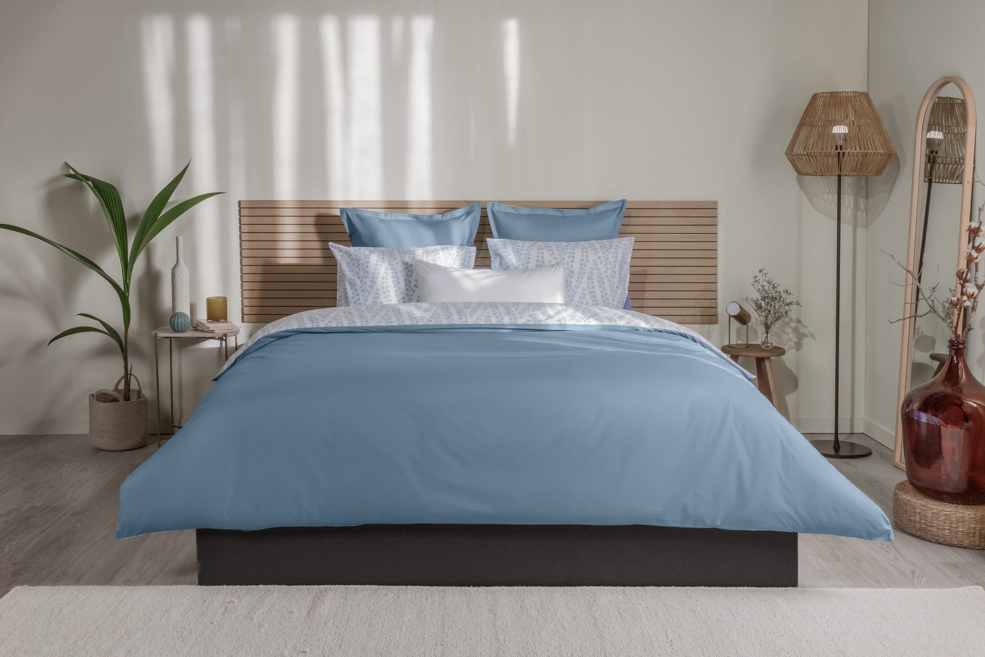 Large-Floral & Celeste Blue-2U4A8697.png