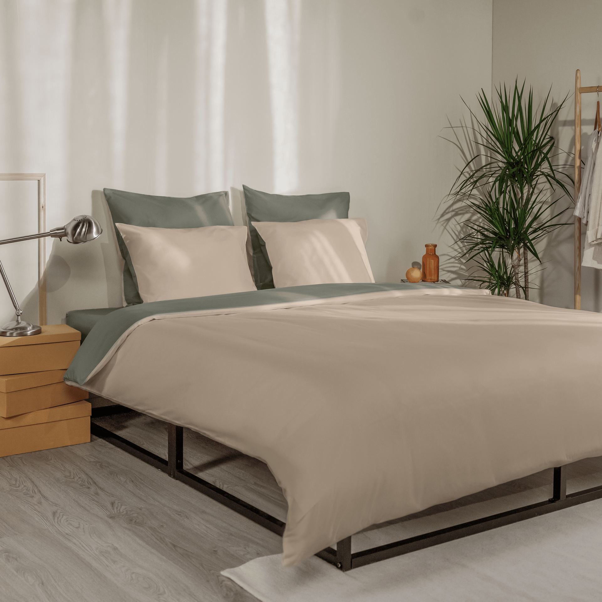 COTTON_BEIGE_greenGREY_FRONTVIEW_V4.png