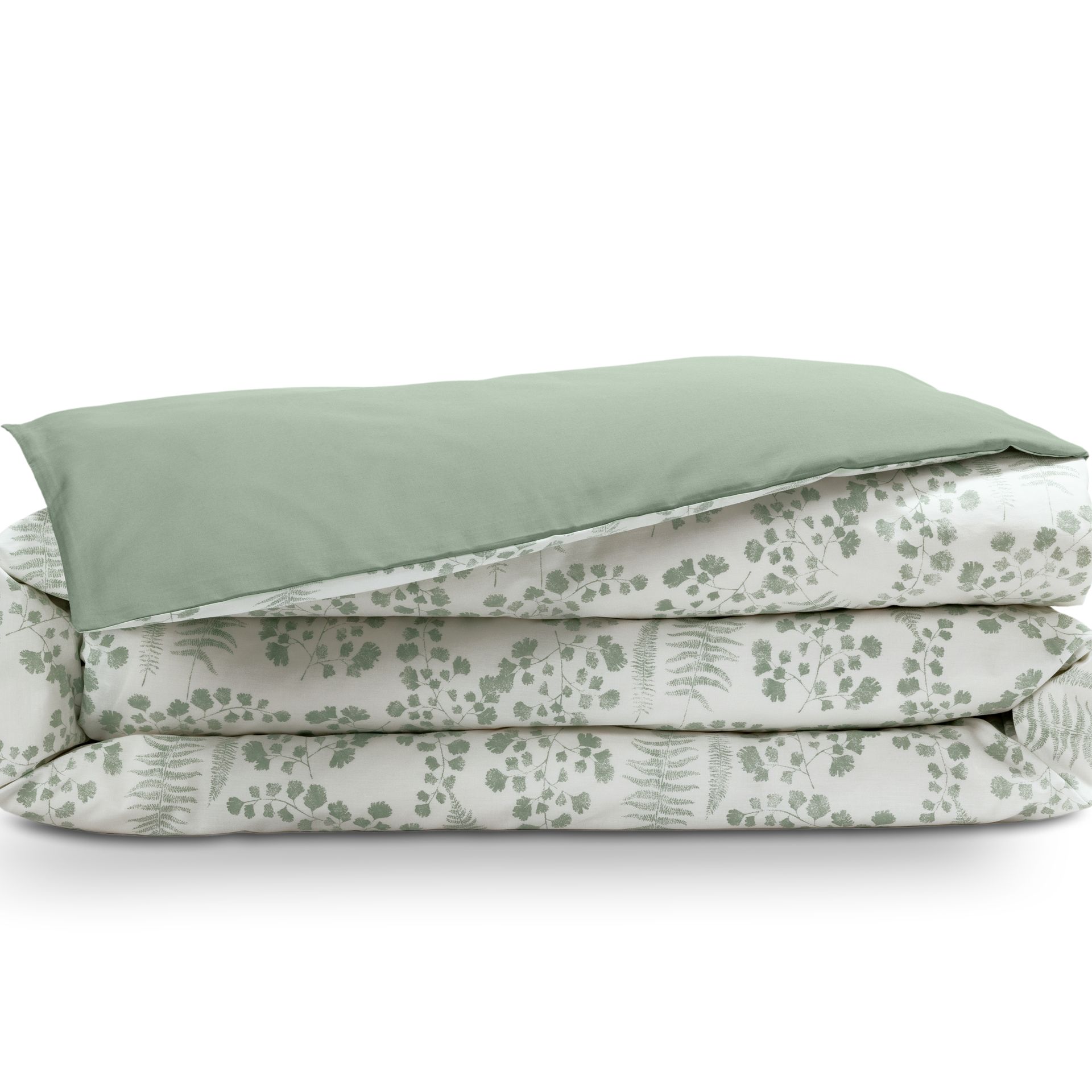 Uma imagem de uma capa de edredon dobrado em percal, em verde eucalipto, com um fundo branco