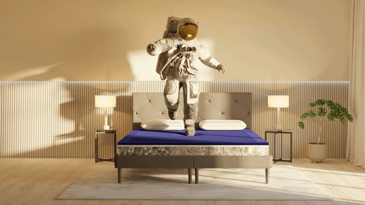 astronaut-gif-pressure-relief.gif