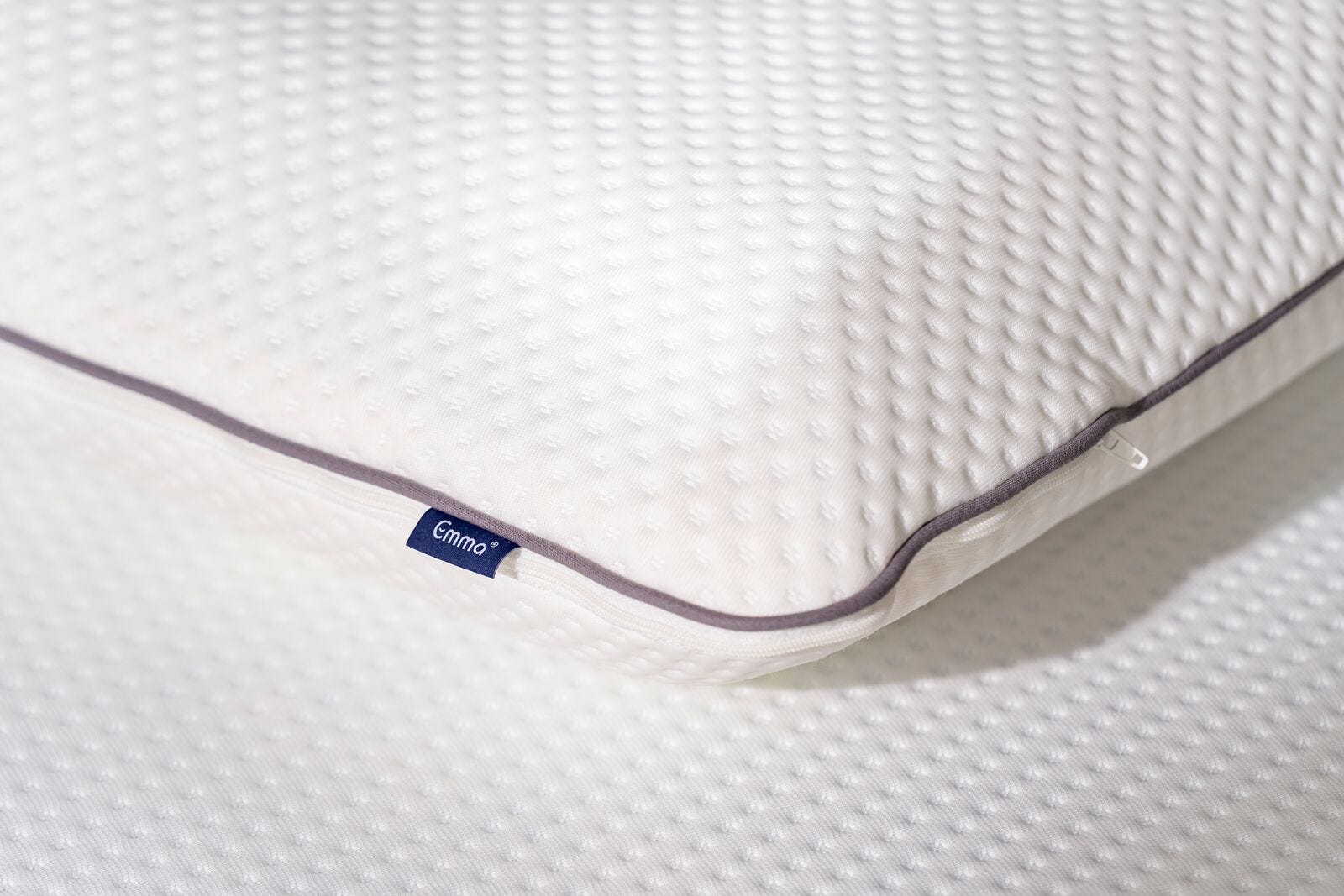 Emma Premium Foam Pillow