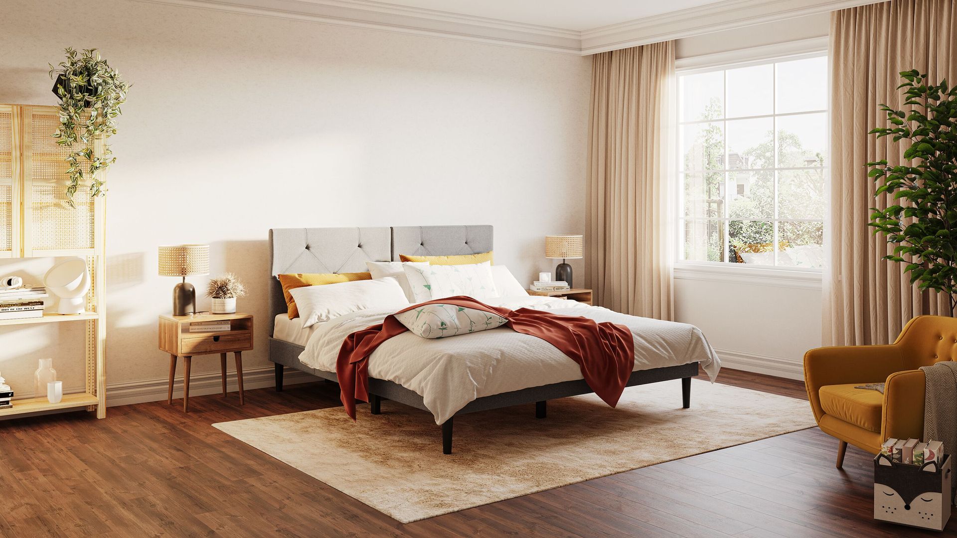 Emma Original Bed met grijs hoofdbord, wit beddengoed, gele kussens en rode plaid—slaapkamer met houten vloer, beige gordijnen, houten nachtkastjes en gele fauteuil in warme, huiselijke sfeer.