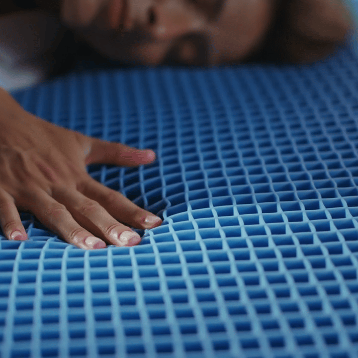 Gel_Grid_layer_on_Emma_Zero_Gravity_Mattress.png