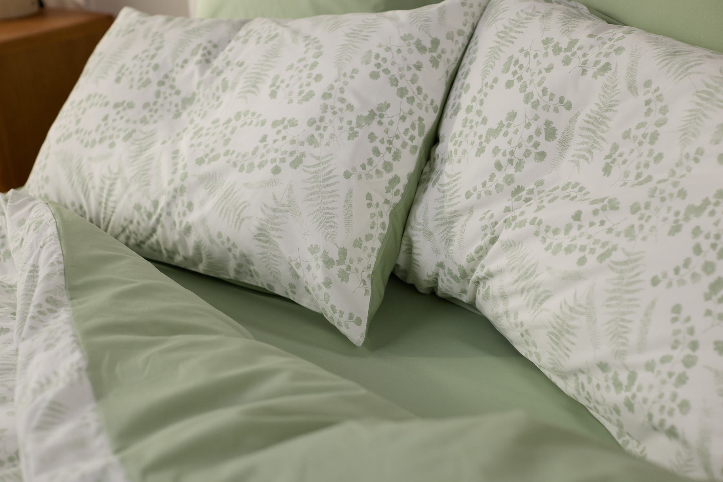 Eucalyptus_Flowers_Percale_Gallery (4).jpg