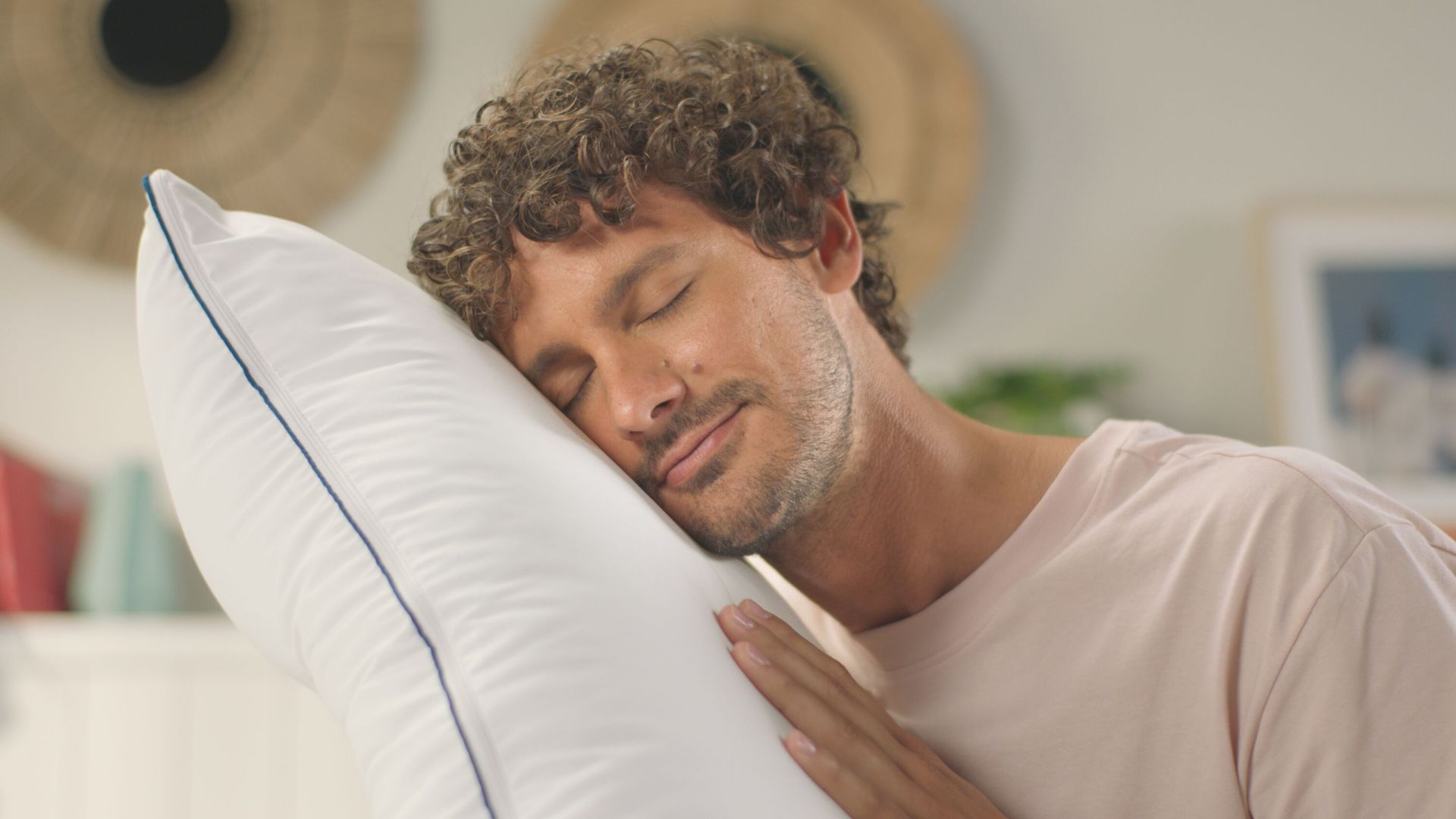 Emma Pillows - address neck pain.