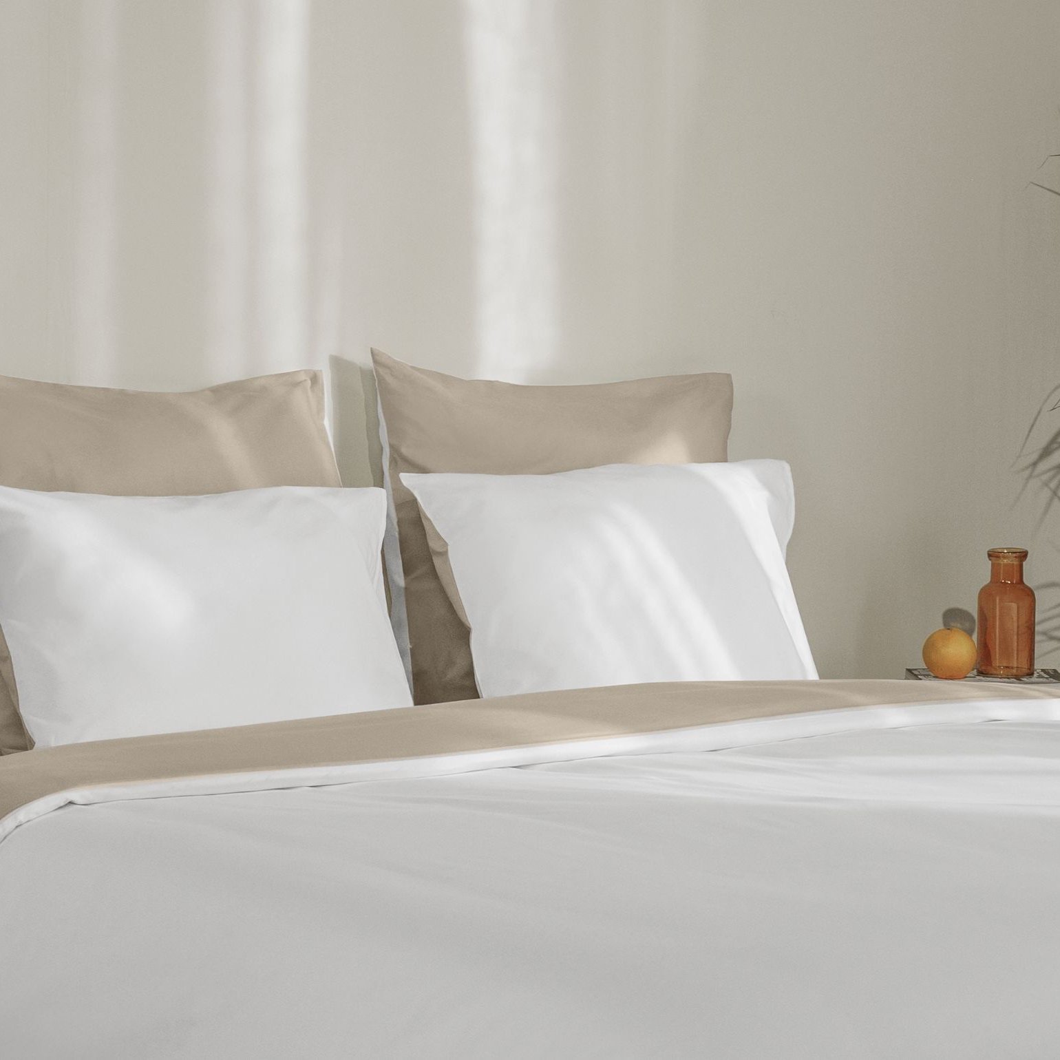 PILLOWS_COTTON_BEIGE_WHITE.jpg