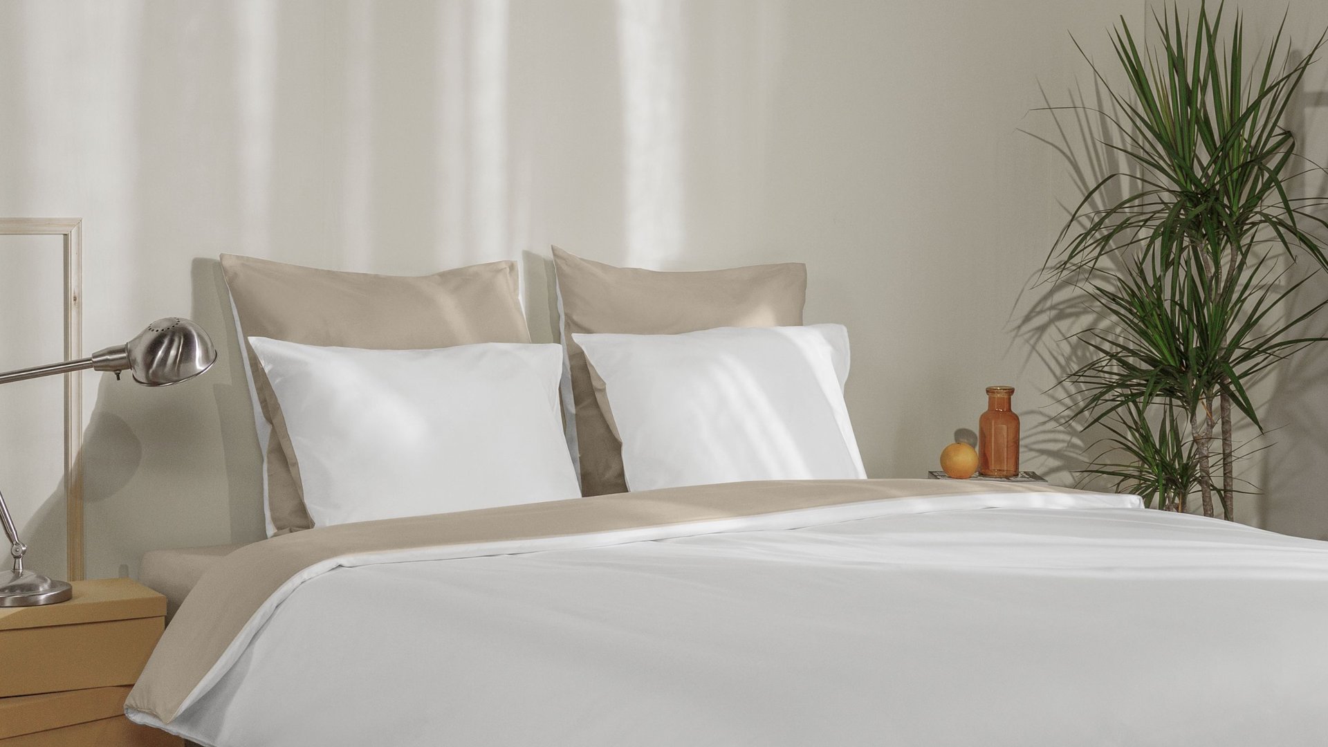 PILLOWS_COTTON_BEIGE_WHITE.jpg