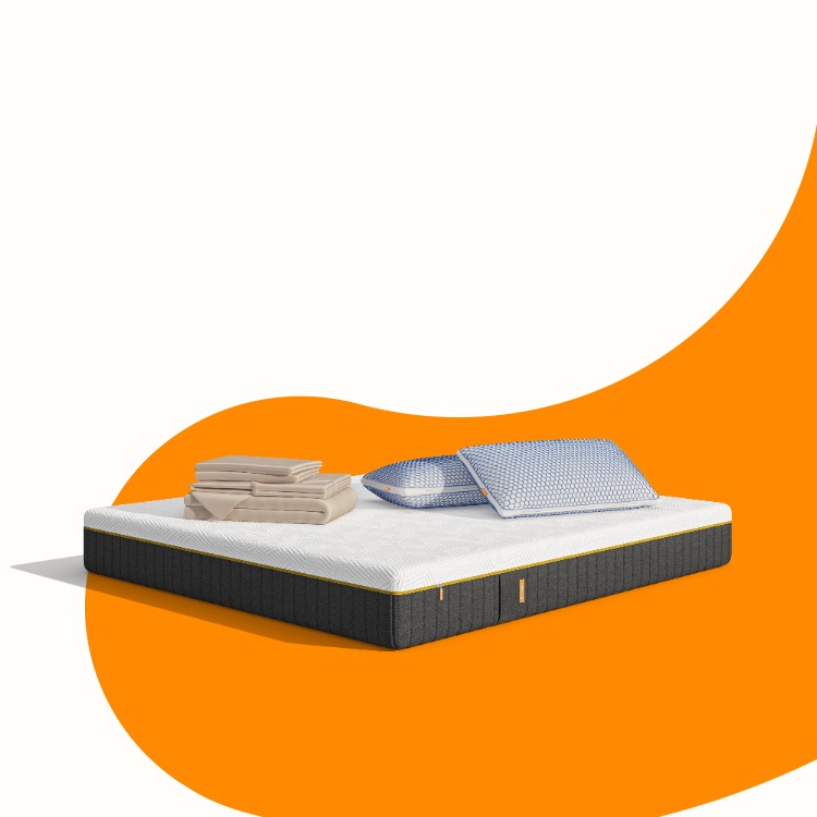 Superpack Elite Emma: materasso, topper e cuscini freschi su sfondo arancione