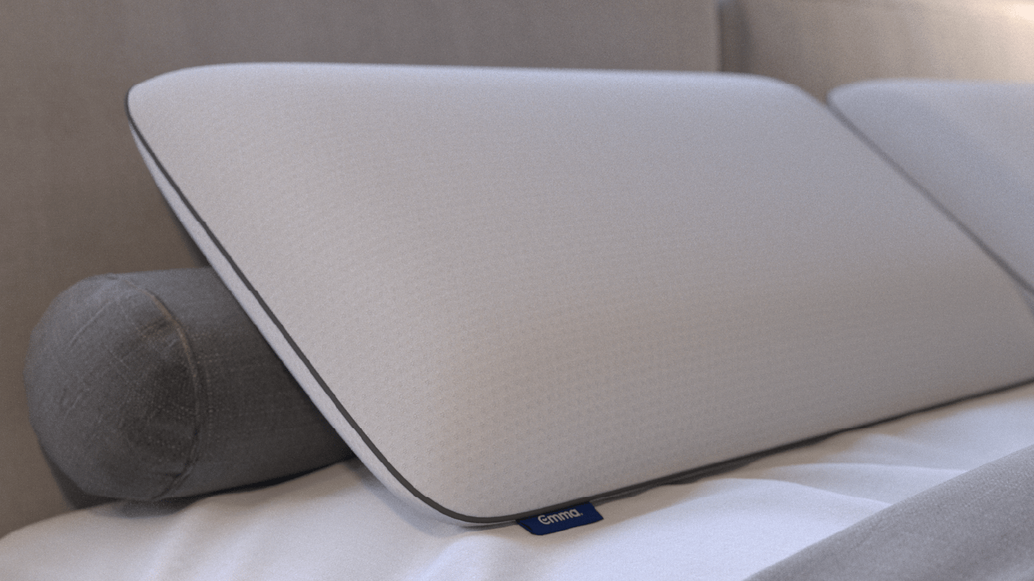 HK_FoamPillow_Gallery_1_mobile.png