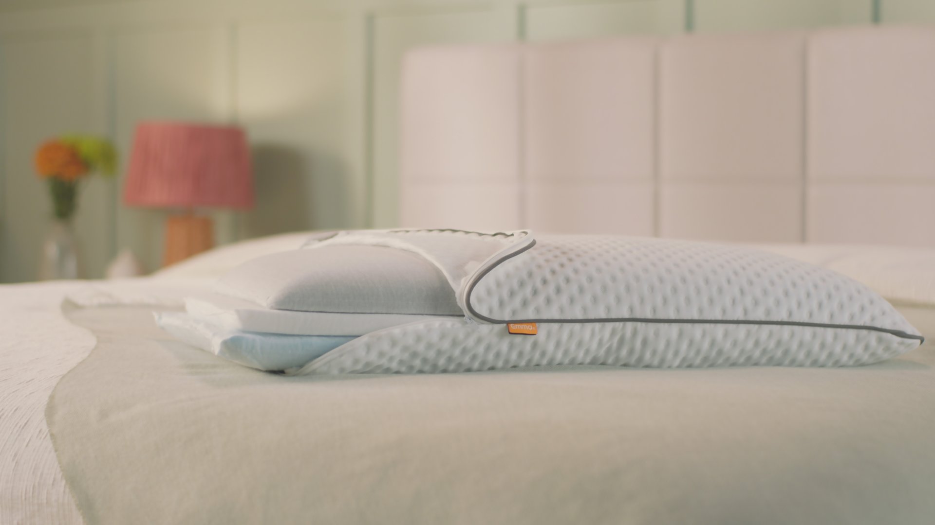 Emma Premium Stützpolster auf dem gemütlichen Bett