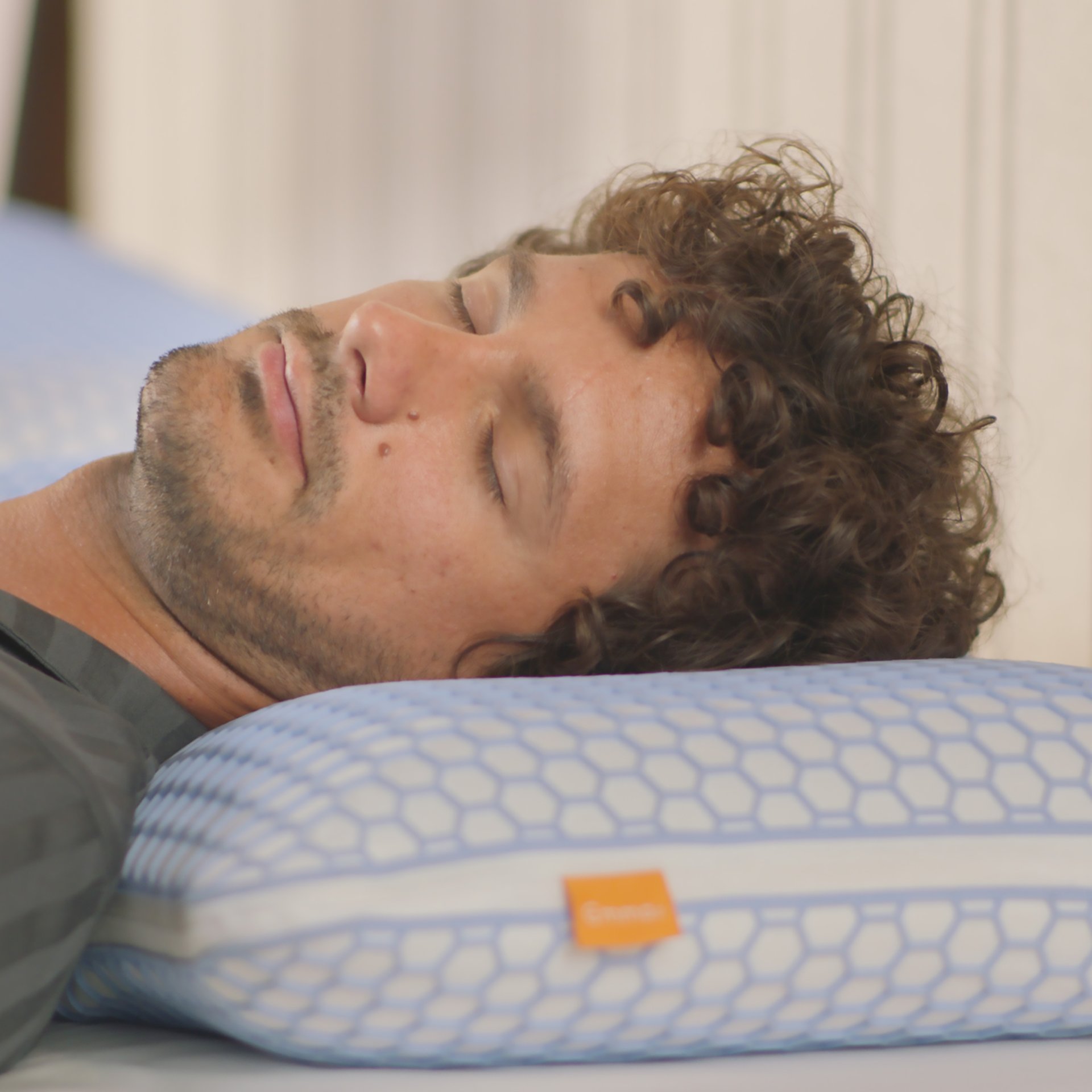 AirGrid_Foam_Pillow_Gallery_(3).jpg