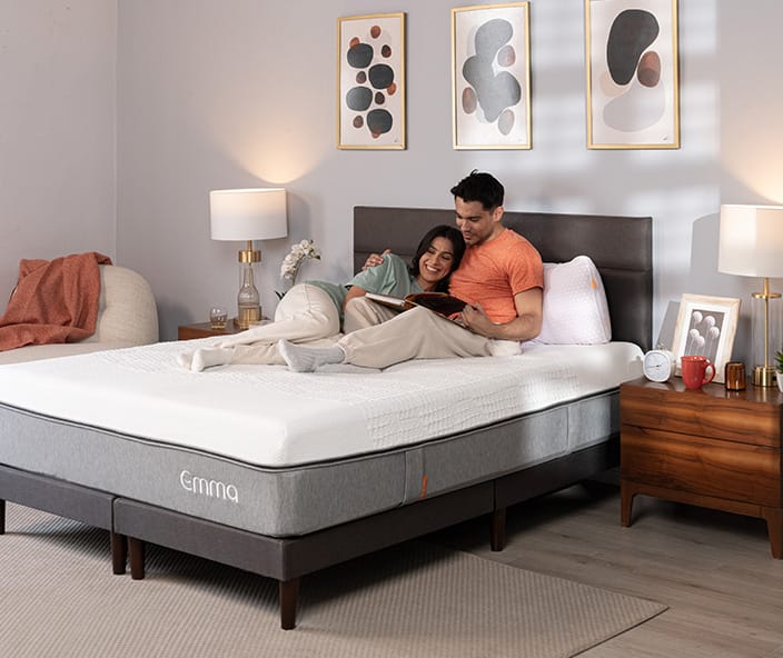 El colchón Hybrid Diamond combina lo mejor de la tecnología híbrida con la epsuma fria HRX y Airgocell, manteniendo tu columna alineada toda la noche. Perfecto para quienes buscan un descanso de alivio.