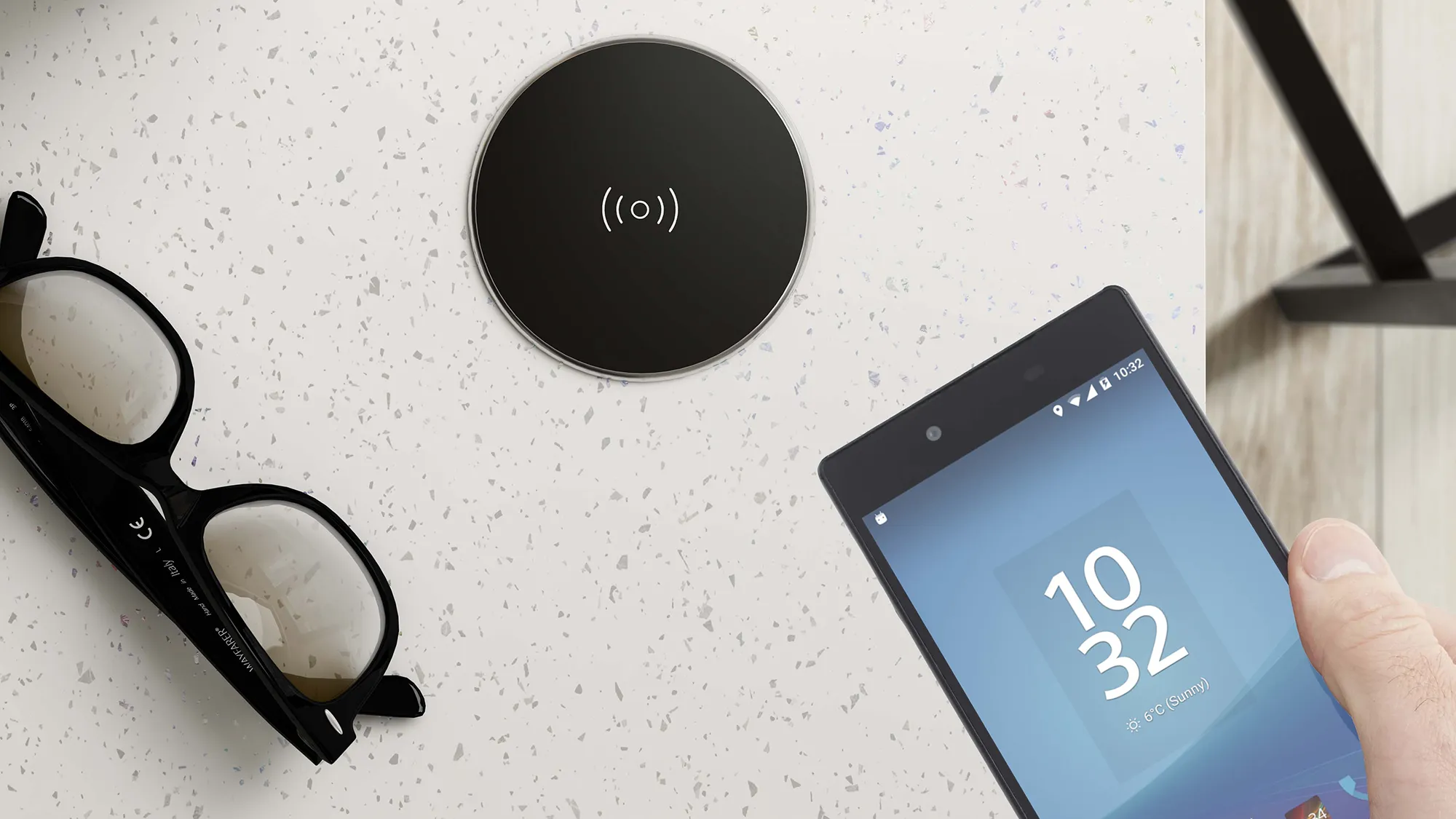 Melrose-Dove-Grey-Trend1-Qi Phone Charger.webp