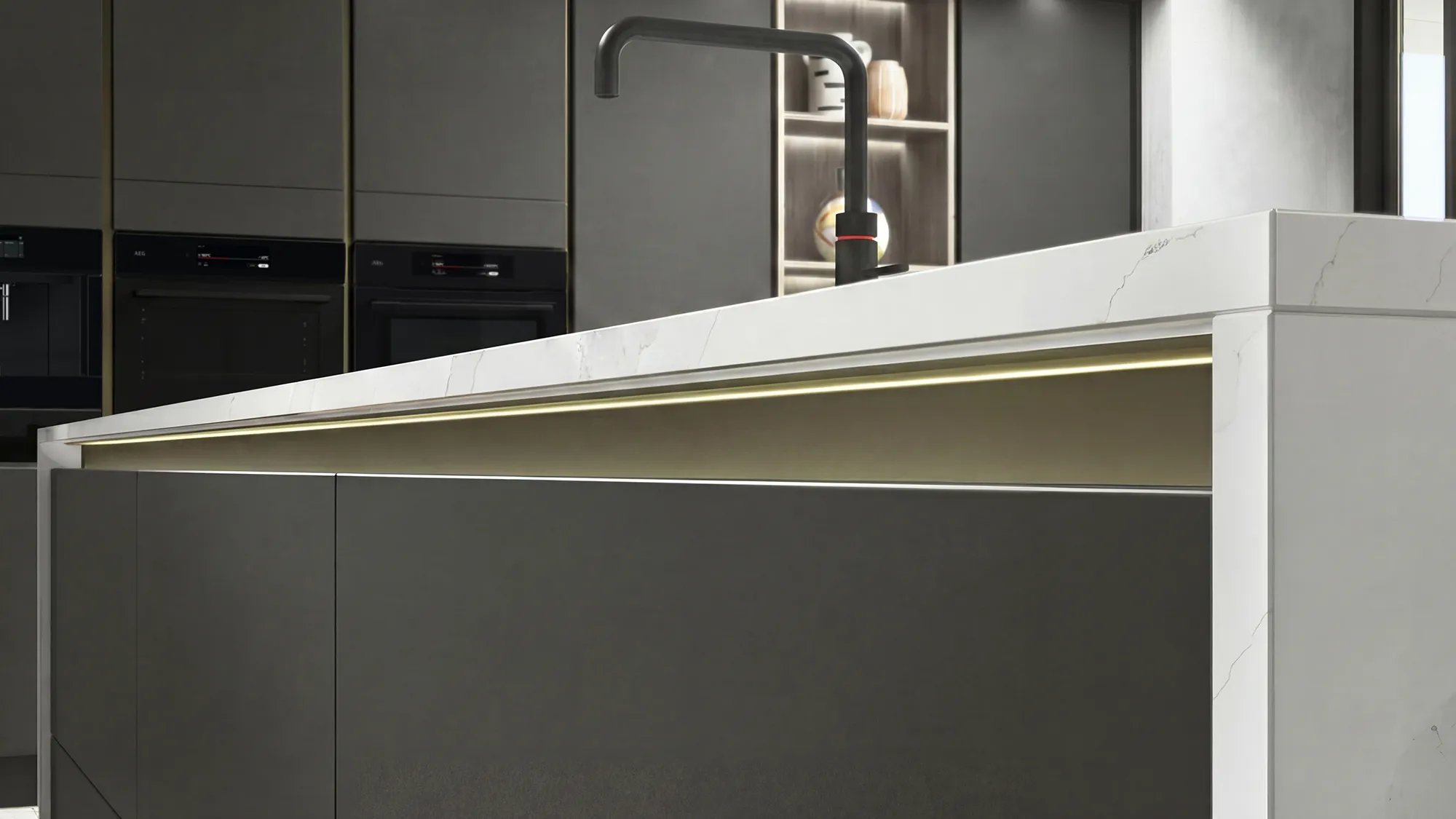 Melrose-Carbon-Intelliga-Champagne-Rail.webp