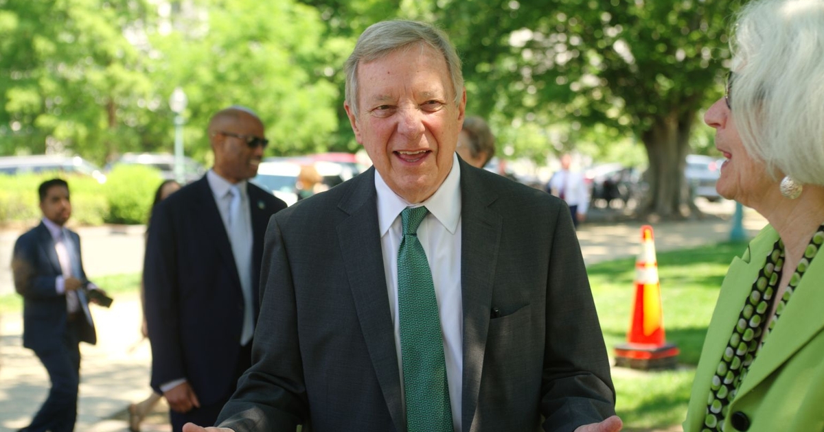 Trade Groups Oppose Durbin s Dietary Supplement Listing Act trade-groups-oppose-durbin-s-dietary-supplement-listing-act