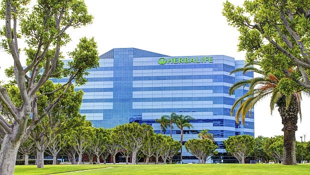 Herbalife CEO Prepares to Hand Over Reigns, GNC Has Reason to Cheer Q1
