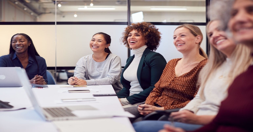 Businesswomen.jpg Businesswomen.jpg