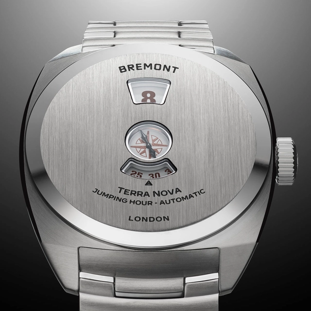 Bremont Terra Nova Jumping Hour 38 mm Stahl mit Stahlband