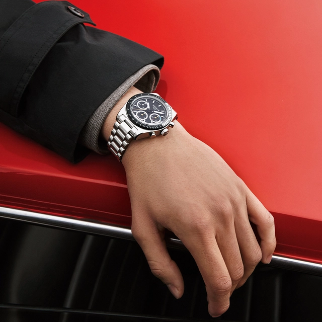 WatchTime_Tissot_PR516_Chronograph_Wristshot.jpg WatchTime_Tissot_PR516_Chronograph_Wristshot