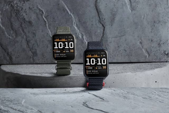 Garmin_Venu_X1_zwei_Uhren Garmin Venu X1 zwei Uhren