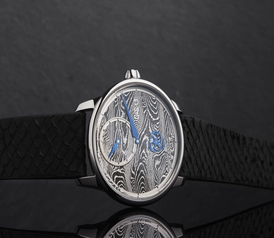 Zifferblatt und Armband der Louis Erard Regulator x GoS
