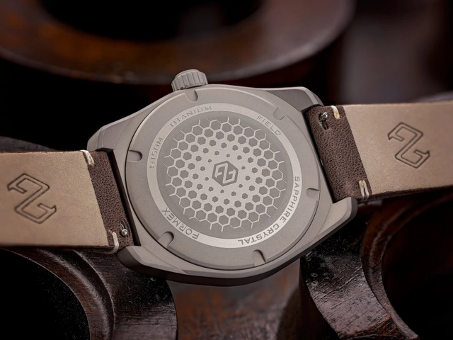 Formex Field 40 mm Automatic Gen 2 - Case Back.jpg Formex Field 40 mm, Gehäuseboden