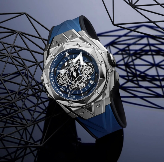 Hublot: Big Bang Sang Bleu II Titanium Blue