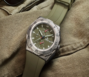 Tutima M2 Mara Safari Chronograph Aufmacher