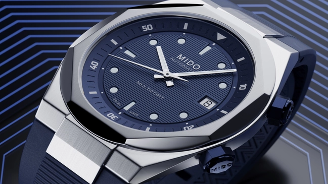 Nachaufnahme, Zifferblatt der Mido Multifort 8 Two Crowns